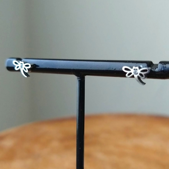 White Rhodium Butterfly earrings - Picture 2 of 3